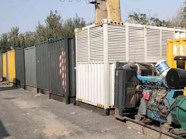 尉犁200KW柴油发电机机组每小时油耗是多少？